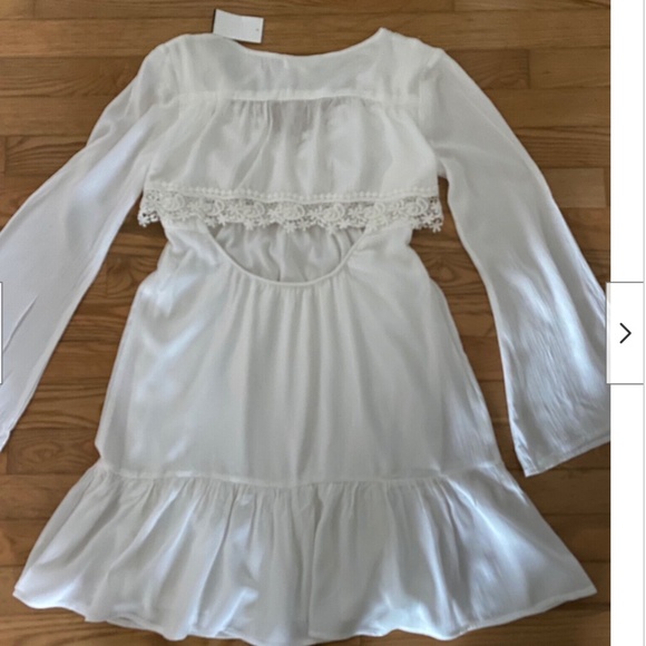 NWT Socialite Off-White Open Back Dress w/Lace Trim Ruffle Hem Lined - Picture 3 of 8